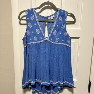 FATE Bohemian Embroidered V-Neck Keyhole Sleeveless Tunic - Blue ; Size S